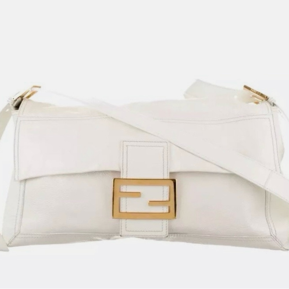 AUTH RARE Fendi XL Baguette white patent leather 2way Shoulder Bag oversized